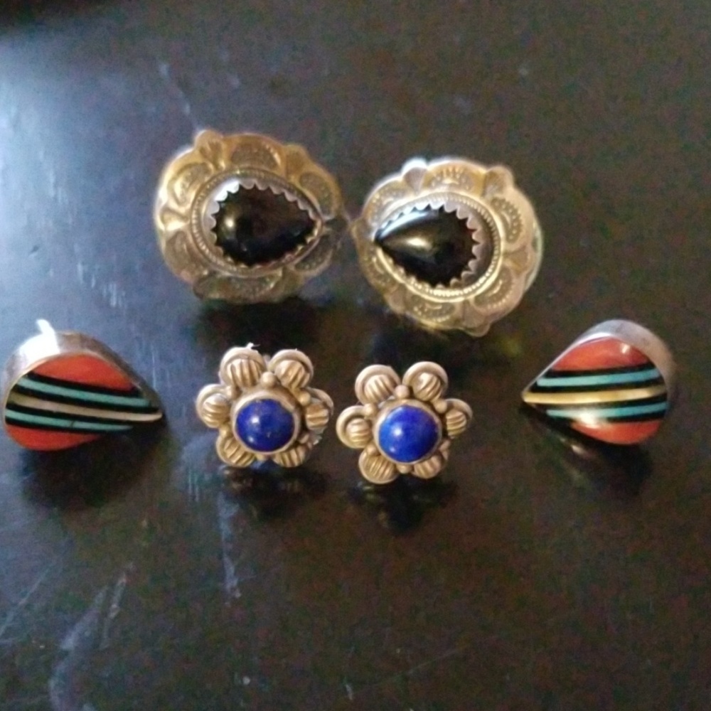 Lot of mixed mineral silver earrings